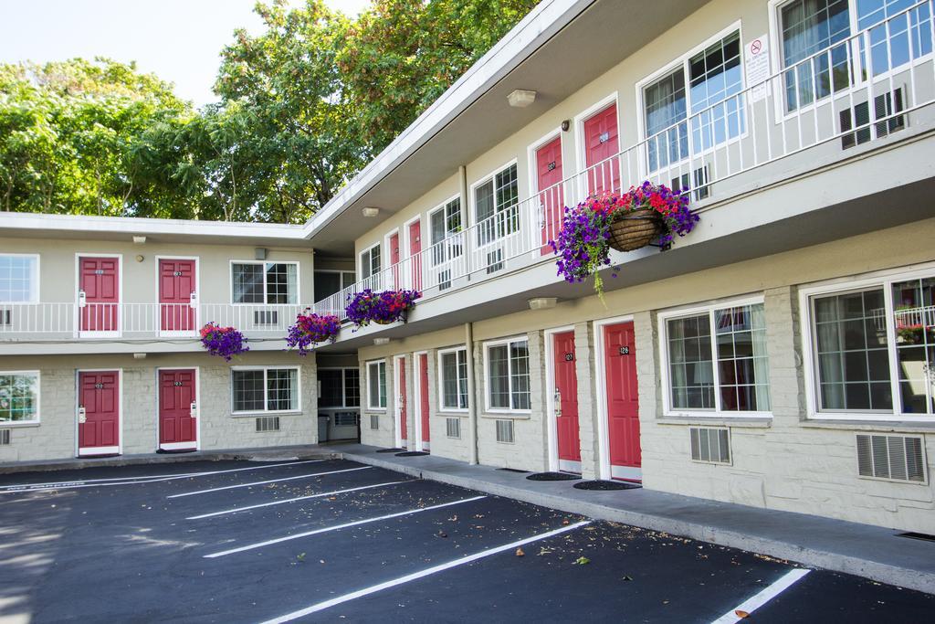 Campus Inn & Suites Eugene Downtown Exteriör bild