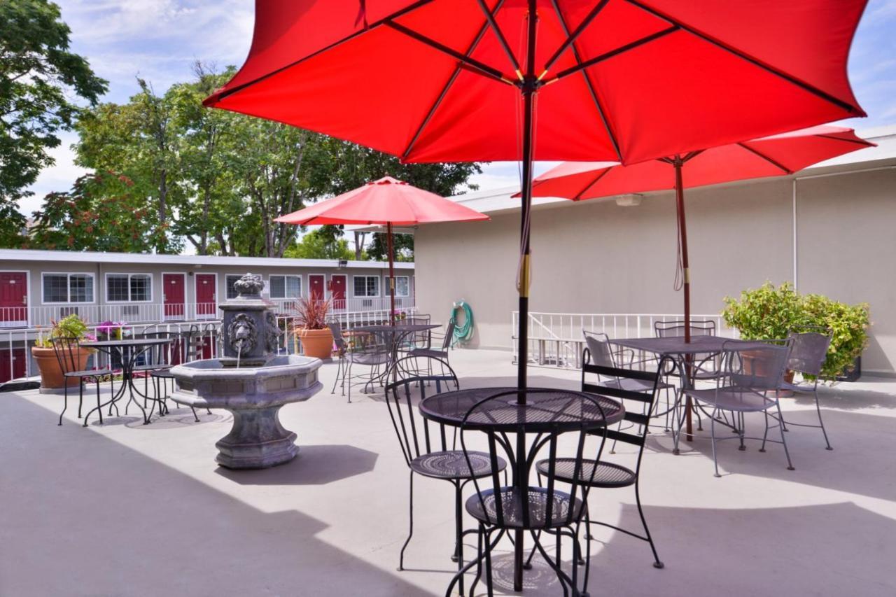 Campus Inn & Suites Eugene Downtown Exteriör bild